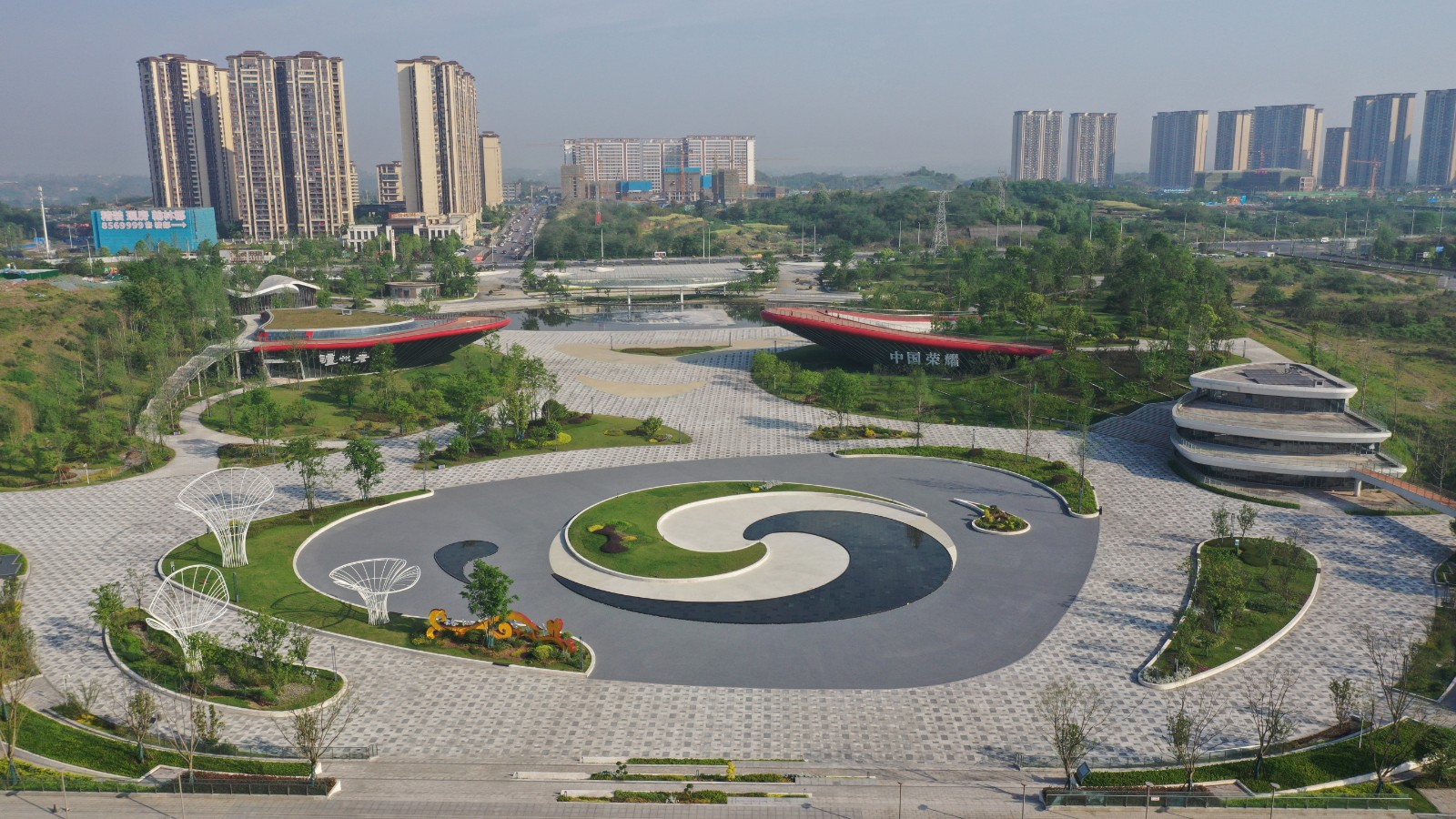 九狮路及高铁站前广场项目 泸州园林